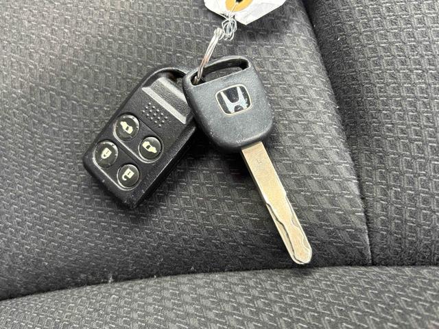 ステップワゴンスパーダ パワーエディション ワンオーナー ETC バックカメラ ナビ TV 両側電動スライドドア HID キーレスエントリー アイドリングストップ 電動格納ミラー 3列シート CVT アルミホイール CD DVD再生 USB(11枚目)