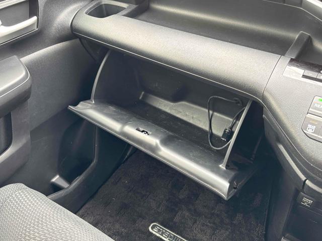 ステップワゴンスパーダ パワーエディション ワンオーナー ETC バックカメラ ナビ TV 両側電動スライドドア HID キーレスエントリー アイドリングストップ 電動格納ミラー 3列シート CVT アルミホイール CD DVD再生 USB(56枚目)