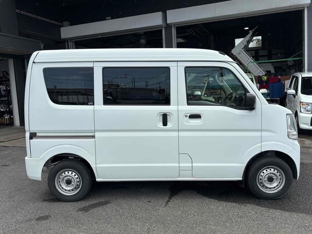 エブリイ PAリミテッド 4AT 衝突被害軽減システム クリアランスソナー レーンアシスト 両側スライドドア キーレスエントリー オートライト ABS ESC エアコン パワーステアリング 運転席エアバッグ(6枚目)