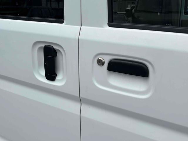 エブリイ PAリミテッド 4AT 衝突被害軽減システム クリアランスソナー レーンアシスト 両側スライドドア キーレスエントリー オートライト ABS ESC エアコン パワーステアリング 運転席エアバッグ(18枚目)