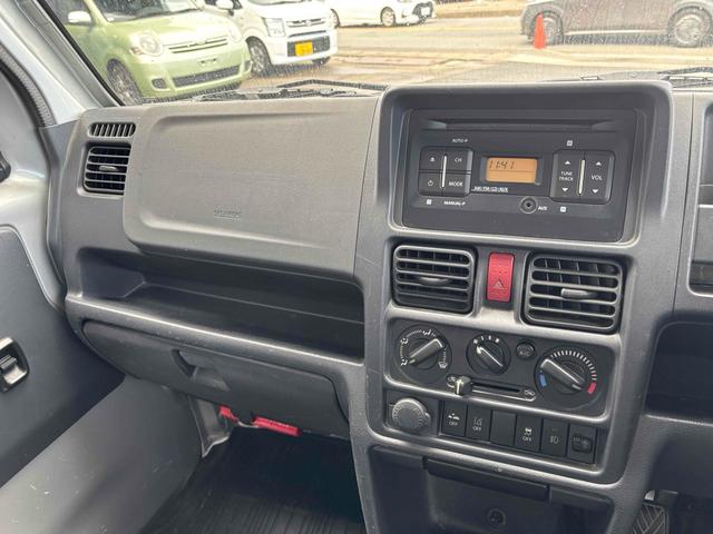 キャリイトラック 　ＭＴ　ワンオーナー　衝突被害軽減システム　レーンアシスト　ＥＴＣ　オートライト　ＥＳＣ　エアコン　パワーウィンドウ　運転席エアバッグ　助手席エアバッグ　ＣＤ　ミュージックプレイヤー接続可（33枚目）