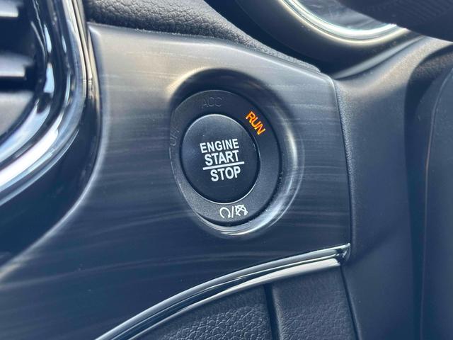 ジープ・グランドチェロキー リミテッド 後期 ナビ カープレイ パワーバックドア ETC フロント・バックカメラ パーキングアシスト フルセグ Bluetooth ブラックレザー シートヒーター/ベンチレーション アダプティブクルコン(9枚目)