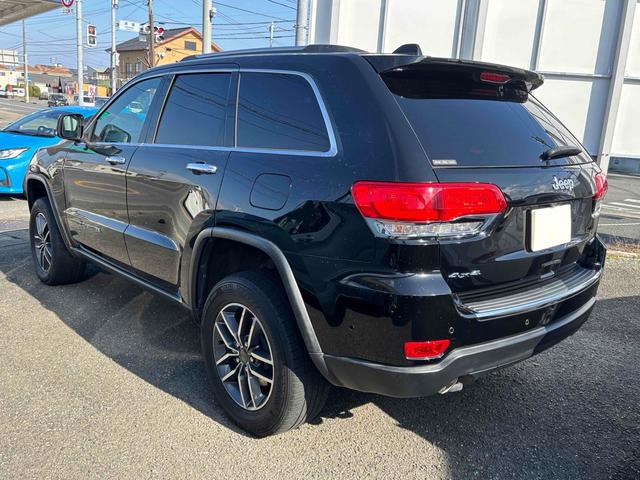 ジープ・グランドチェロキー リミテッド 後期 ナビ カープレイ パワーバックドア ETC フロント・バックカメラ パーキングアシスト フルセグ Bluetooth ブラックレザー シートヒーター/ベンチレーション アダプティブクルコン(16枚目)