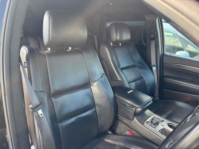 ジープ・グランドチェロキー リミテッド 後期 ナビ カープレイ パワーバックドア ETC フロント・バックカメラ パーキングアシスト フルセグ Bluetooth ブラックレザー シートヒーター/ベンチレーション アダプティブクルコン(32枚目)