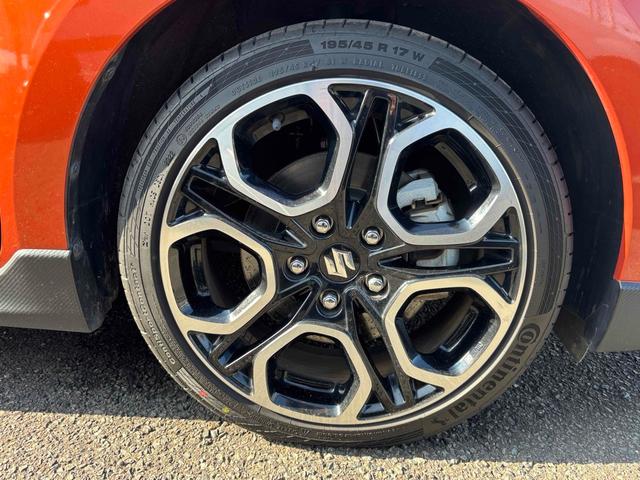 スイフトスポーツ ベースグレード　ワンオーナー　ディスプレイオーディオ　前後ドライブレコーダー　全方位モニター　衝突被害軽減ブレーキ　車線逸脱防止　アダプティブクルコン　Ｂｌｕｅｔｏｏｔｈ　シートヒーター　スペアキー　取説　保証書（20枚目）