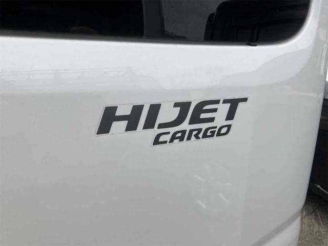 ハイゼットカーゴ クルーズＳＡＩＩＩ　ハイルーフ　ＡＴ　衝突被害軽減システム　ナビ　ＴＶ　両側スライドドア　キーレスエントリー　アイドリングストップ　電動格納ミラー　オートマチックハイビーム　オートライト　アルミホイール　ＡＢＳ（18枚目）