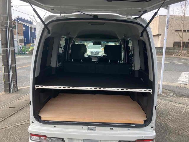 ハイゼットカーゴ クルーズＳＡＩＩＩ　ハイルーフ　ＡＴ　衝突被害軽減システム　ナビ　ＴＶ　両側スライドドア　キーレスエントリー　アイドリングストップ　電動格納ミラー　オートマチックハイビーム　オートライト　アルミホイール　ＡＢＳ（19枚目）