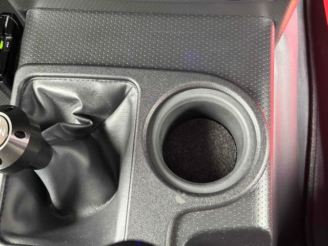 ＦＪクルーザー カラーパッケージ　４ＷＤ　ドライブレコーダー　ＥＴＣ　バックカメラ　クリアランスソナー　オートクルーズコントロール　ナビ　ＴＶ　アルミホイール　キーレスエントリー　ＡＴ　盗難防止システム　衝突安全ボディ　ＣＤ（53枚目）