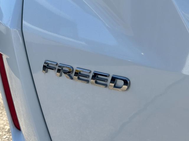 フリード Ｇ・ホンダセンシング　ドライブレコーダー　ＥＴＣ　ナビ　フルセグＴＶ　バックカメラ　アダプティブクルーズコントロール　両側電動パワースライドドア　取説　保証書　記録簿　スペアキー（50枚目）
