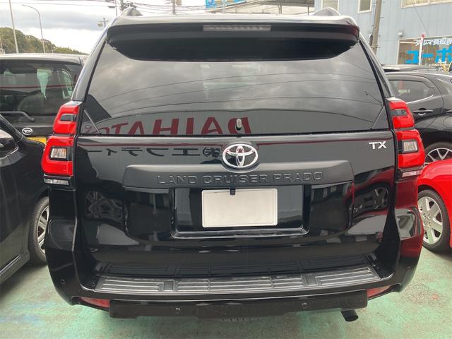 ランドクルーザープラド ＴＸ　Ｌパッケージ　マットブラックエディション　４ＷＤ　ＥＴＣ　バックカメラ　クリアランスソナー　オートクルーズコントロール　レーンアシスト　パワーシート　衝突被害軽減システム　サンルーフ　ナビ　ＴＶ　オートマチックハイビーム　オートライト（17枚目）