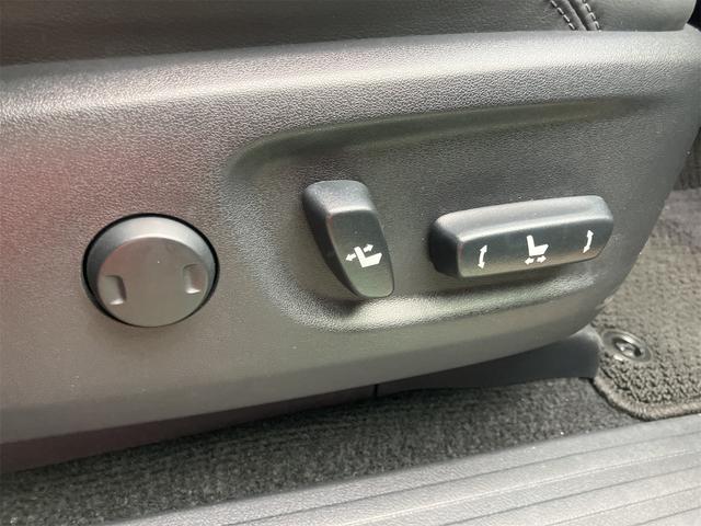 ランドクルーザープラド ＴＸ　Ｌパッケージ　マットブラックエディション　４ＷＤ　ＥＴＣ　バックカメラ　クリアランスソナー　オートクルーズコントロール　レーンアシスト　パワーシート　衝突被害軽減システム　サンルーフ　ナビ　ＴＶ　オートマチックハイビーム　オートライト（60枚目）