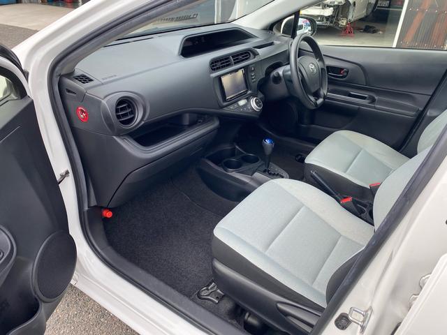 アクア Ｌ　ハイブリットバッテリー１年保証付き　車検令和８年１０月　ＥＴＣ　バックカメラ　Ｂｌｕｅｔｏｏｔｈ接続（12枚目）