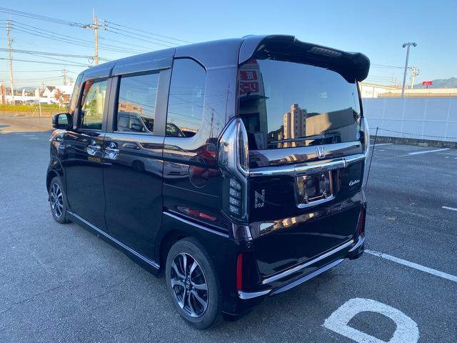 N-BOXカスタム G・Lホンダセンシング 8インチインターナビ バックカメラ ETC シートカバー 両側電動スライドドア Bluetooth接続 スマートキー プッシュスタート(9枚目)