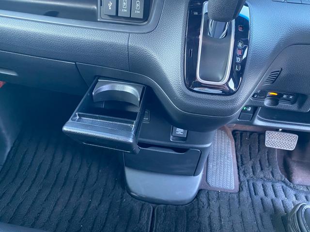 N-BOXカスタム G・Lホンダセンシング 8インチインターナビ バックカメラ ETC シートカバー 両側電動スライドドア Bluetooth接続 スマートキー プッシュスタート(24枚目)