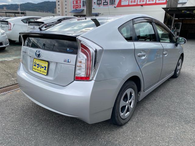 プリウス S 車検令和8年10月 フルセグナビ ETC バックカメラ Bluetooth接続 プッシュスタート スマートキー(7枚目)