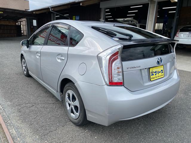 プリウス S 車検令和8年10月 フルセグナビ ETC バックカメラ Bluetooth接続 プッシュスタート スマートキー(9枚目)