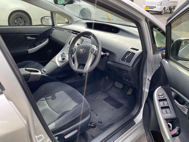 プリウス S 車検令和8年10月 フルセグナビ ETC バックカメラ Bluetooth接続 プッシュスタート スマートキー(10枚目)