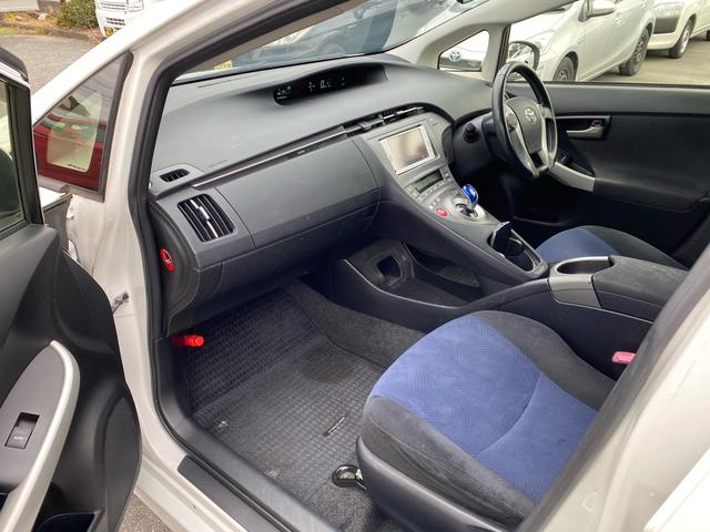 プリウス S ハイブリットバッテリー交換済み 車検令和9年11月 ワンセグナビ ETC バックカメラ Bluetooth接続 プッシュスタート スマートキー(11枚目)