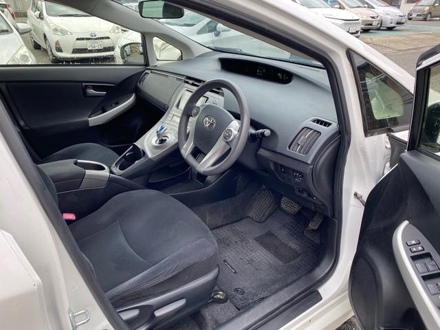 プリウス S 7インチナビ ETC バックカメラ Bluetooth接続 車検整備付き プッシュスタート スマートキー(10枚目)