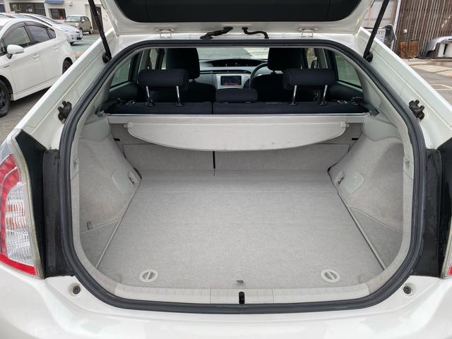 プリウス S 7インチナビ ETC バックカメラ Bluetooth接続 車検整備付き プッシュスタート スマートキー(14枚目)