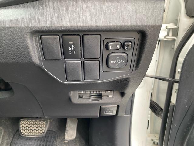 プリウス S 7インチナビ ETC バックカメラ Bluetooth接続 車検整備付き プッシュスタート スマートキー(20枚目)