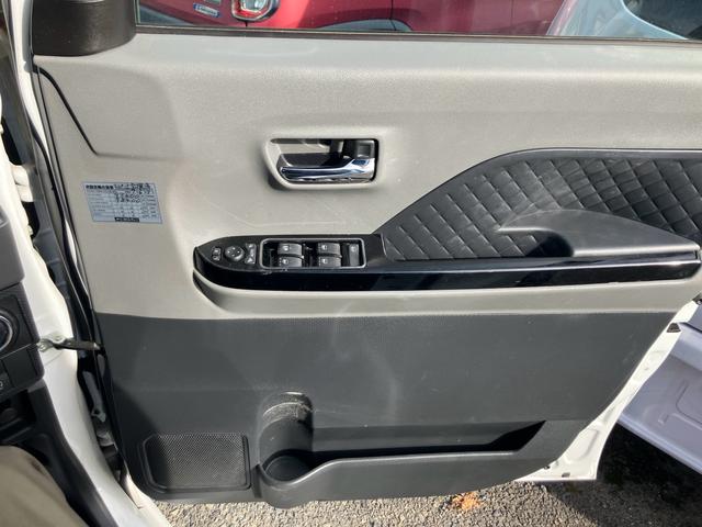 タント カスタムＲＳセレクション　ナビテレビ　バックカメラ　ＥＴＣ　ドライブレコーダー　スマートキー　プッシュスタート　セキュリティー　アイドリングストップ　ベンチシート　両側パワースライドドア　ＬＥＤライト（38枚目）