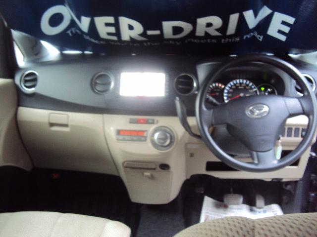 タントエグゼ Ｘ　ＡＡＣ　ＣＡＴ　キーレス　ナビ　ＴＶ　バックカメラ装備　純正アルミ（5枚目）