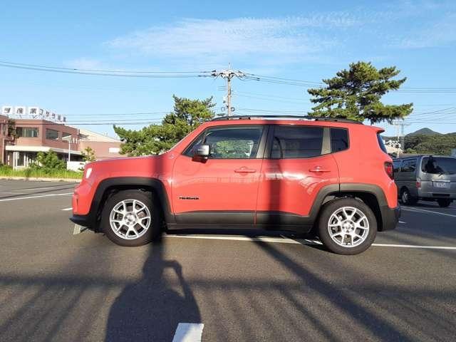 ジープ・レネゲード リミテッド 1年保証 純正ナビ 白革シート ETC 前後ドラレコ レーダークルーズコントロール オートヘッドライト コーナーセンサー レーンキープアシスト ブラインドスポットモニター ステアリングリモコン(5枚目)