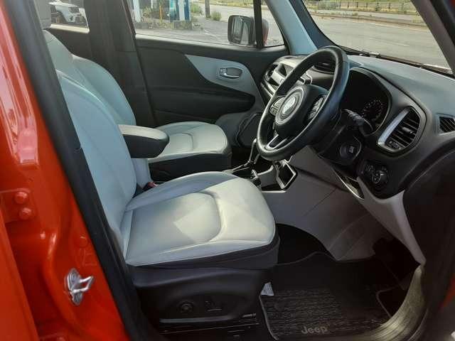 ジープ・レネゲード リミテッド 1年保証 純正ナビ 白革シート ETC 前後ドラレコ レーダークルーズコントロール オートヘッドライト コーナーセンサー レーンキープアシスト ブラインドスポットモニター ステアリングリモコン(10枚目)