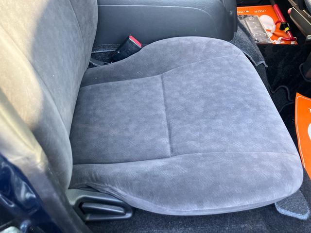 ハイエースワゴン ＧＬ　リラックスワゴンタイプＩ　車中泊仕様　キャンピング　サブバッテリー　走行充電　フル断熱　シンク　冷蔵庫　インバーター　ＥＴＣ（17枚目）
