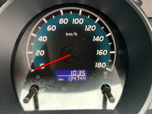 ハイエースワゴン ＧＬ　ロング　ミドルルーフ　キャンピング　ナビテレビ　バックカメラ　後席フリップダウンモニター　ＥＴＣ　キーレス　片側パワースライドドア　社外アルミホイール　サブバッテリー　ベッド　テーブル（27枚目）