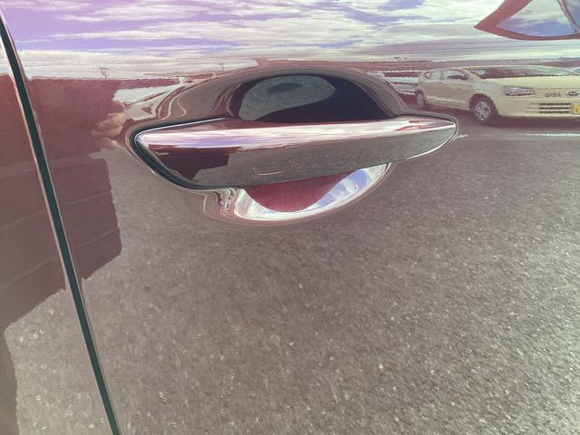 ＣＸ－８０ ３．３　ＸＤハイブリッド　プレミアム　モダン　ディーゼルター　試乗車アップ　大型サンルーフ　衝突被害軽減ブレーキ　オートマチックハイビーム　アダプティブクルーズコントロール　３列シート　バックカメラ　電動シート　シートヒーター　４ＷＤ　サンルーフ（9枚目）