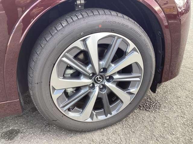 ＣＸ－８０ ３．３　ＸＤハイブリッド　プレミアム　モダン　ディーゼルター　試乗車アップ　大型サンルーフ　衝突被害軽減ブレーキ　オートマチックハイビーム　アダプティブクルーズコントロール　３列シート　バックカメラ　電動シート　シートヒーター　４ＷＤ　サンルーフ（16枚目）