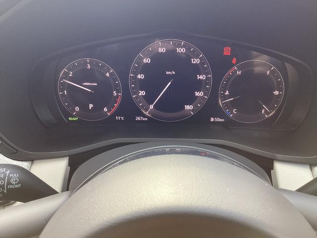 ＣＸ－８０ ３．３　ＸＤハイブリッド　プレミアム　モダン　ディーゼルター　試乗車アップ　大型サンルーフ　衝突被害軽減ブレーキ　オートマチックハイビーム　アダプティブクルーズコントロール　３列シート　バックカメラ　電動シート　シートヒーター　４ＷＤ　サンルーフ（24枚目）