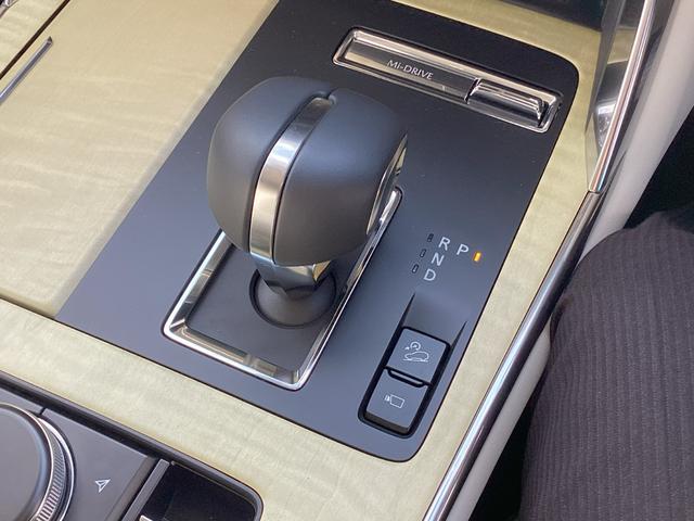 ＣＸ－８０ ３．３　ＸＤハイブリッド　プレミアム　モダン　ディーゼルター　試乗車アップ　大型サンルーフ　衝突被害軽減ブレーキ　オートマチックハイビーム　アダプティブクルーズコントロール　３列シート　バックカメラ　電動シート　シートヒーター　４ＷＤ　サンルーフ（27枚目）