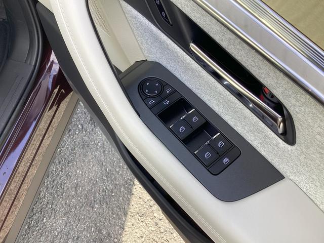 ＣＸ－８０ ３．３　ＸＤハイブリッド　プレミアム　モダン　ディーゼルター　試乗車アップ　大型サンルーフ　衝突被害軽減ブレーキ　オートマチックハイビーム　アダプティブクルーズコントロール　３列シート　バックカメラ　電動シート　シートヒーター　４ＷＤ　サンルーフ（32枚目）