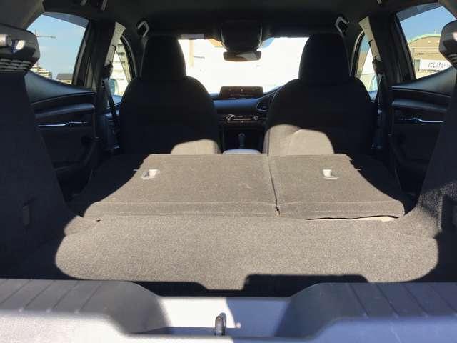 ＭＡＺＤＡ３ファストバック １．５　１５Ｓ　ブラックトーンエディション　全方位モニター　クルーズコントロール　キーレス　パーキングセンサー　衝突被害軽減ブレーキ　スマートキー　レーダークルーズコントロール（30枚目）