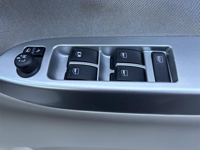 キャスト スタイルG SAIII LEDヘッドライト・SDナビ・ワンセグTV・Bluetooth付 バックカメラ付き 純正アルミ・プッシュボタンスタート・ワンオーナー オートハイビーム 禁煙 デザインフィルムトップ(クリスタル調)(23枚目)