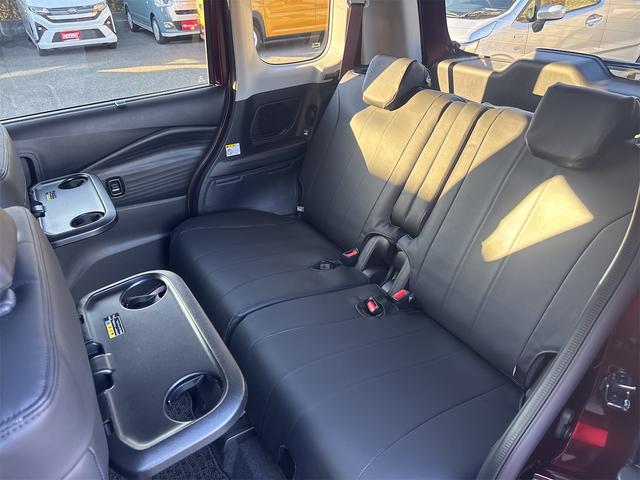 ソリオ ハイブリッドＭＺ　【届出済未使用車・革調シートカバー】ＳＤナビＴＶ全方位カメラ【ドライブレコーダー前後】クルーズコントロール　ＥＴＣブルートゥース　ＣＤ・ＤＶＤシートヒーター【フルカバーラゲッジマット】ＬＥＤライト（14枚目）