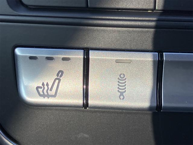 GLAクラス GLA45 4マチック AMGスタイリングPKG レーダーセーフティPKG パノラマサンルーフ 純正ナビ地デジTV バックカメラ ETC キーレスゴー LEDヘッドライト AMG19インチAW(25枚目)