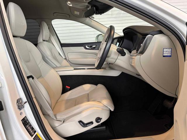 ＸＣ６０ Ｄ４　ＡＷＤ　Ｉｎｓｃｒｉｐｔｉｏｎ（26枚目）