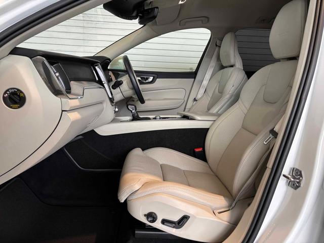 ＸＣ６０ Ｄ４　ＡＷＤ　Ｉｎｓｃｒｉｐｔｉｏｎ（31枚目）