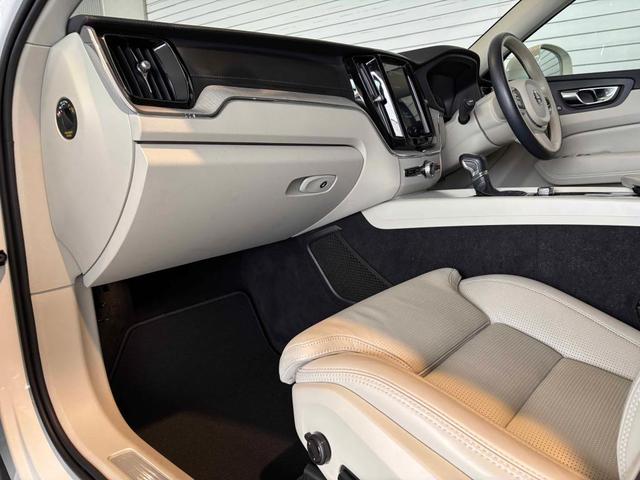 ＸＣ６０ Ｄ４　ＡＷＤ　Ｉｎｓｃｒｉｐｔｉｏｎ（34枚目）