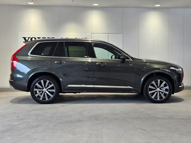 ＸＣ９０ Ｂ６　ＡＷＤ　インスクリプション　走行１８５０ＫＭ　車検２５年６月　８速ＡＴ　アイドリングストップ　４ＷＤ　オートマチックハイビーム　Ｂｌｕｅｔｏｏｔｈ接続　クリアランスソナー　記録簿　禁煙車　ワンオーナー　全周囲カメラ（10枚目）