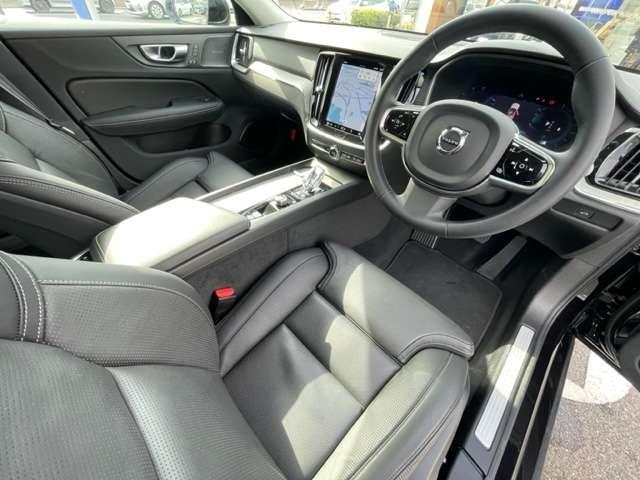 Ｓ６０ アルティメット　Ｂ４　認定中古車・黒本革・ｈａｒｍａｎ＆ｋａｒｄｏｎプレミアムサウンドシステム・Ｇｏｏｇｌｅ搭載・３６０°ビューカメラ・Ｆ／Ｒシートヒーター・ステアリングホイールヒーター・Ｏｒｒｅｆｏｒｓ社製クリスタルシフ（12枚目）