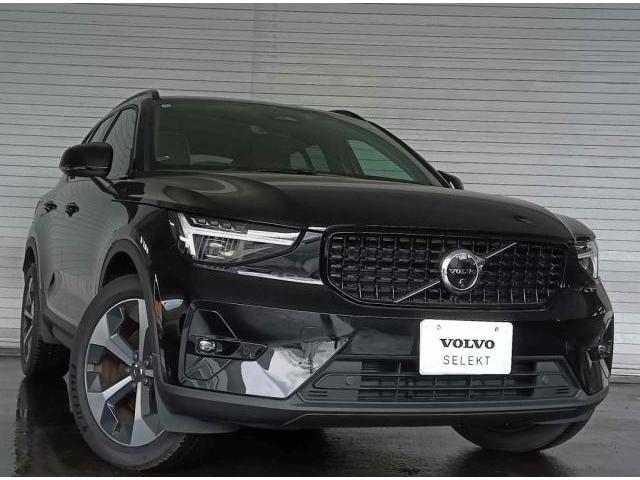 ＸＣ４０ アルティメット　Ｂ４　ＡＷＤ　ダーク　エディション　４ＷＤ　認定中古車・ワンオーナー・弊社下取車・パワーテールゲート・前後シートヒーター・ステアリングヒーター・フロントパワーシート（8枚目）