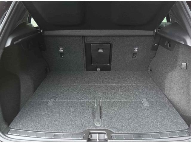 ＸＣ４０ アルティメット　Ｂ４　ＡＷＤ　ダーク　エディション　４ＷＤ　認定中古車・ワンオーナー・弊社下取車・パワーテールゲート・前後シートヒーター・ステアリングヒーター・フロントパワーシート（12枚目）