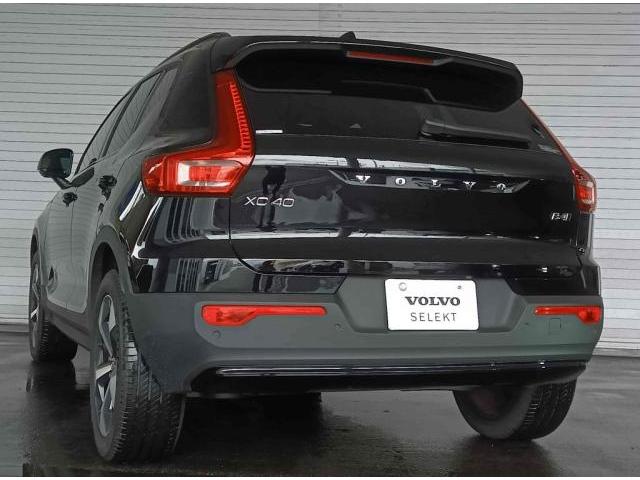 ＸＣ４０ アルティメット　Ｂ４　ＡＷＤ　ダーク　エディション　４ＷＤ　認定中古車・ワンオーナー・弊社下取車・パワーテールゲート・前後シートヒーター・ステアリングヒーター・フロントパワーシート（13枚目）