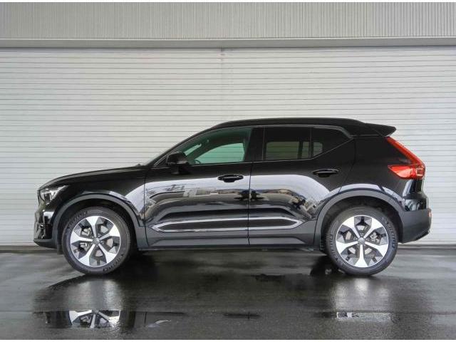 ＸＣ４０ アルティメット　Ｂ４　ＡＷＤ　ダーク　エディション　４ＷＤ　認定中古車・ワンオーナー・弊社下取車・パワーテールゲート・前後シートヒーター・ステアリングヒーター・フロントパワーシート（14枚目）