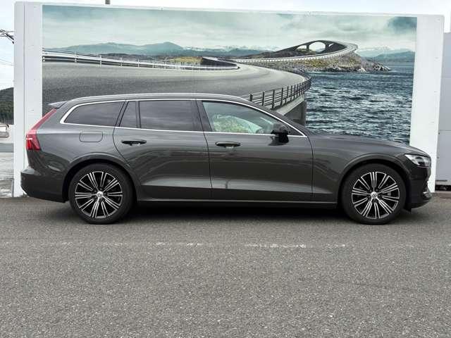 V60 T5 インスクリプション 認定中古車・ワンオーナー・禁煙車・弊社下取車・B&Wプレミアムサウンドシステム・茶革・シートヒーター&クーラー(14枚目)